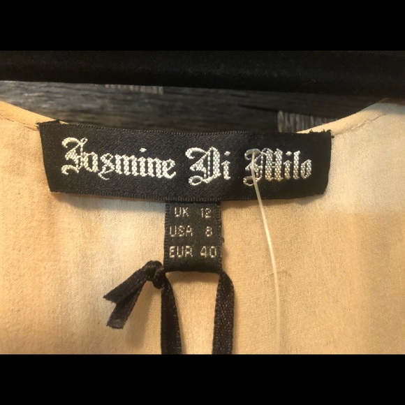 Jasmine do Milo cream light weight soft dress. - Picture 7 of 11